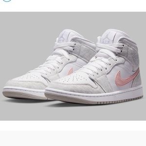 Nike Jordan 1 Mid Light Iron Ore